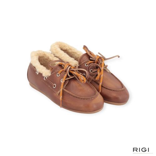 Posa Boat loafer Brushed Fur mocassin in lichtbruin suède leer voor dames. 