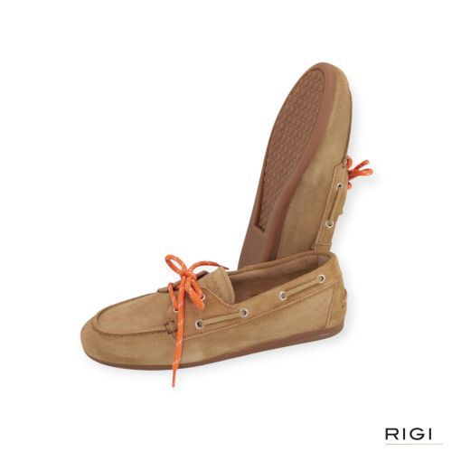 Posa boat loafer, bootschoen in camel (tan) suède voor dames. 