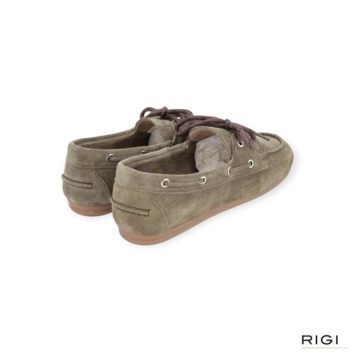 Posa boat loafer, bootschoen in kaki suède voor dames. 