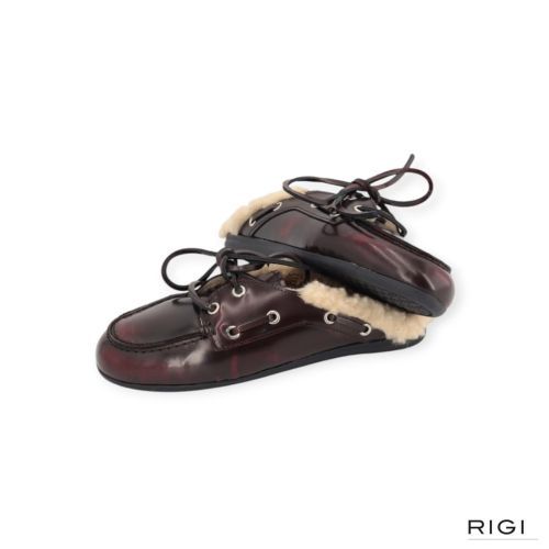Posa Boat loafer Mule Fur slipper, muil in burgundy, bordeaux leer voor dames. Posa Boat loafer Mule Fur slipper, muil in burgundy, bordeaux leer voor dames.