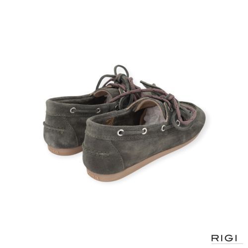 Posa Boat loafer suède in kaki suède voor dames. Posa Boat loafer suède in kaki suède voor dames.