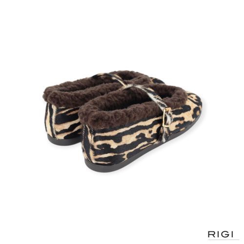 Posa St Mortiz Ballet flats Animal dames ballerina in zebra pony print.