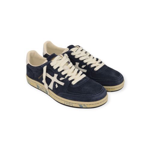 Premiata Bskt clay heren sneaker in blauwe suede. Premiata Bskt clay heren sneaker in blauwe suede.