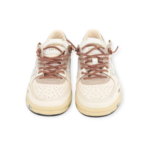 Premiata BSKT Clay sneaker voor heren in off wit leer met beige. 