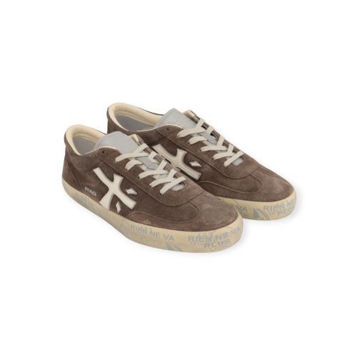 Premiata David var 8094 heren sneaker in het bruin suede. Premiata David var 8094 heren sneaker in het bruin suede.