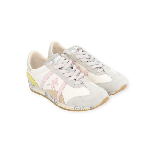 Premiata JackyX sneaker in offwit leer met zand suède en roze voor dames. Premiata JackyX sneaker in offwit leer met zand suède en roze voor dames.
