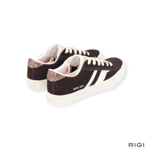 Pro-Keds Royal classic sneaker in bruin suède met wit leer voor dames. Pro-Keds Royal classic sneaker in bruin suède met wit leer voor dames.