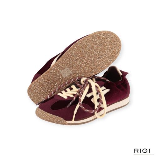 Puraai 6.02 Panther Wine sneaker in bordeaux met velvet voor dames. Puraai 6.02 Panther Wine sneaker in bordeaux met velvet voor dames.