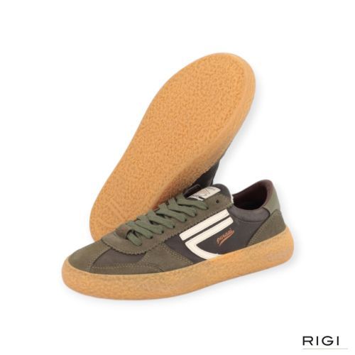 Puraai 1.01 Vintage Sidro sneaker voor heren in groen suède met denim. Puraai 1.01 Vintage Sidro sneaker voor heren in groen suède met denim.