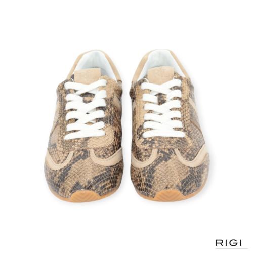 Polo Ralph Lauren sneaker Dani Low Snake in bruine - beige python suède voor dames. Polo Ralph Lauren sneaker Dani Low Snake in bruine - beige python suède voor dames.