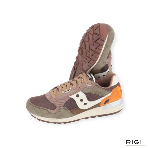 Saucony Shadow 5000 in groen, bruin suède met mesh voor heren. 