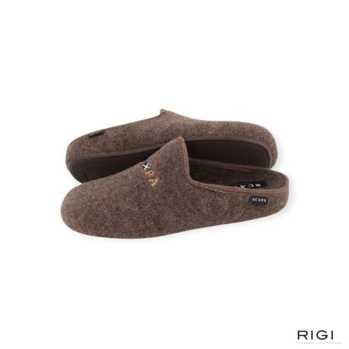 Scapa heren pantoffel in het bruin.