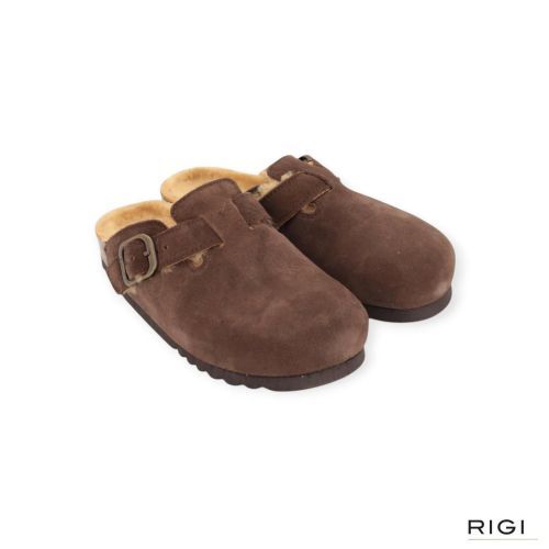 Scholl Fae New F 31810 pantoffel bruin suède met wol voor dames. Scholl Fae New F 31810 pantoffel bruin suède met wol voor dames.