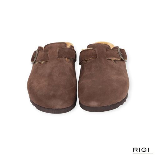 Scholl Fae New F 31810 pantoffel bruin suède met wol voor dames. Scholl Fae New F 31810 pantoffel bruin suède met wol voor dames.