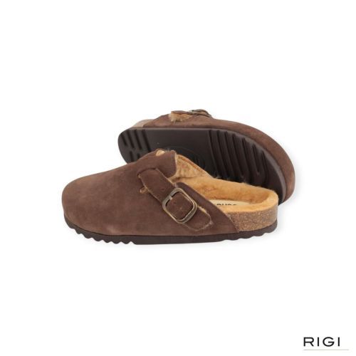 Scholl Fae New F 31810 pantoffel bruin suède met wol voor dames. Scholl Fae New F 31810 pantoffel bruin suède met wol voor dames.