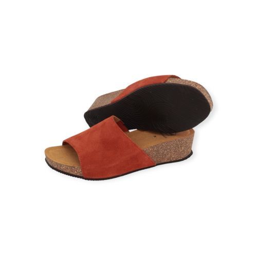 Scholl Vegas muil, slipper in rood suède voor dames. Scholl Vegas muil, slipper in rood suède voor dames.