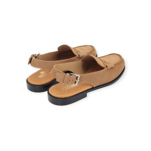Sebago Citysides Dan Sandal Flesh Out mocassin in zand suède voor dames. Sebago Citysides Dan Sandal Flesh Out mocassin in zand suède voor dames.