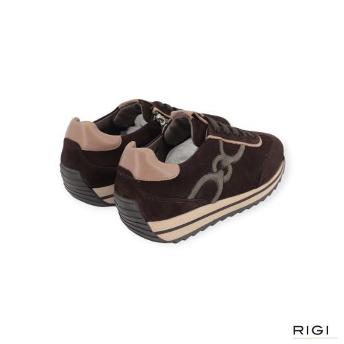 Softwaves Drive Dory sneaker in bruin suède voor dames. Softwaves Drive Dory sneaker in bruin suède voor dames.