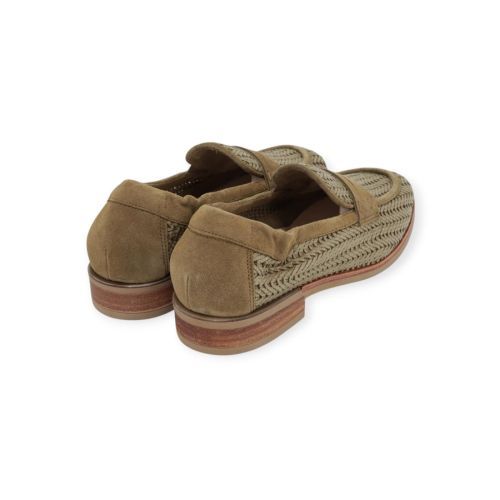 Softwaves Gabele dames mocassin in groen raffia leer.