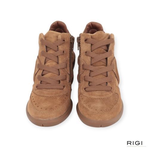 Softwaves Paris Patty sneaker, enkellaars voor dames in cognac suède. Softwaves Paris Patty sneaker, enkellaars voor dames in cognac suède.