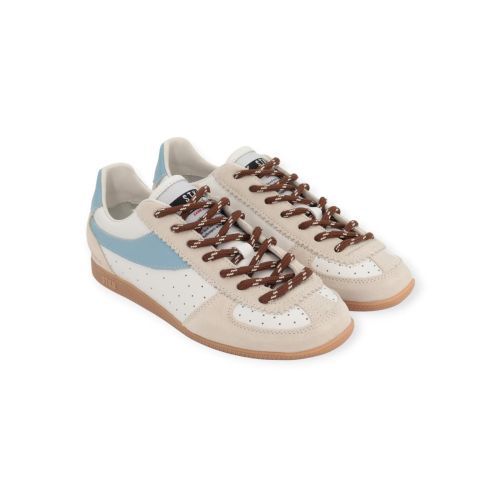 Stkn Stokton sneaker Curry D-07 voor dames in wit met lichtblauw. 