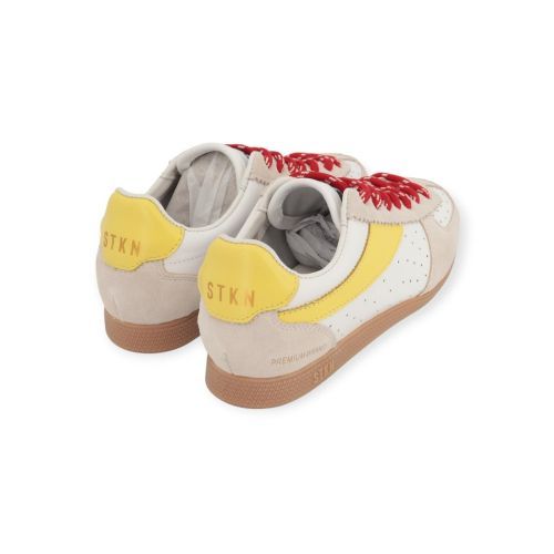 Stkn Stokton sneaker Curry D-08 voor dames in wit met geel. 