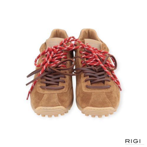 Stokton Golito sneaker in cognac suède voor dames. Stokton Golito sneaker in cognac suède voor dames.