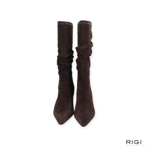 Toral Hope laars in bruin suède met stiksels voor dames. Toral Hope laars in bruin suède met stiksels voor dames.