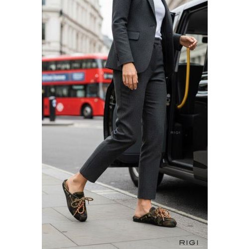 Toral Blanche slipper voor dames in camouflage ponyvel. Toral Blanche slipper voor dames in camouflage ponyvel.