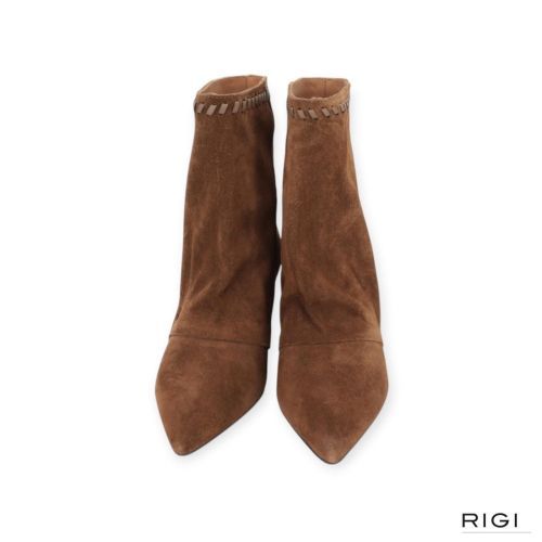Toral Maeve enkellaars voor dames in taupe suède. Toral Maeve enkellaars voor dames in taupe suède.