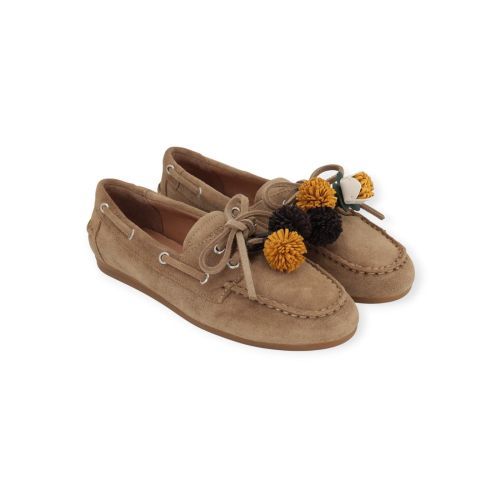 Toral Nahua Charms mocassin in cognac voor dames.