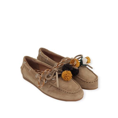 Toral Nahua Charms mocassin in cognac voor dames.