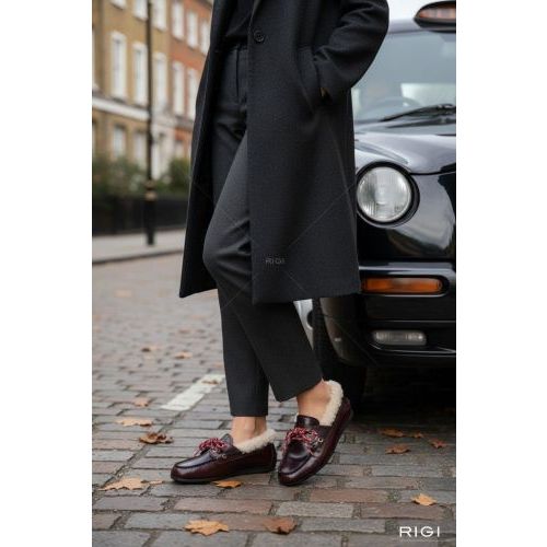 Toral Nahua Florantique, lining curly in bordeaux leer met wol voor dames. 