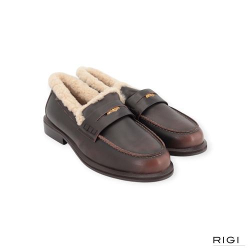 Toral Noa mocassin in bruin leer met wol voor dames. Toral Noa mocassin in bruin leer met wol voor dames.