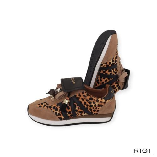 Meta tekst: Tosca Blu sneaker Eclipse in leopard pony met zwart leer met cognac suède voor dames. Meta tekst: Tosca Blu sneaker Eclipse in leopard pony met zwart leer met cognac suède voor dames.