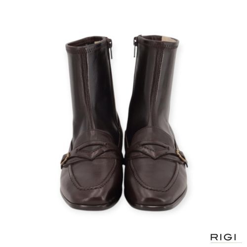 Truman’s 4452 enkellaars in bruin leer met stretchleer voor dames. Truman’s 4452 enkellaars in bruin leer met stretchleer voor dames.