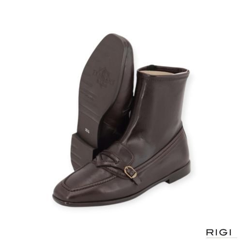 Truman’s 4452 enkellaars in bruin leer met stretchleer voor dames. Truman’s 4452 enkellaars in bruin leer met stretchleer voor dames.