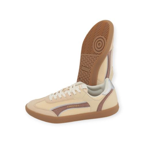 Twinset sneaker in off wit met camel suède voor dames. Twinset sneaker in off wit met camel suède voor dames.