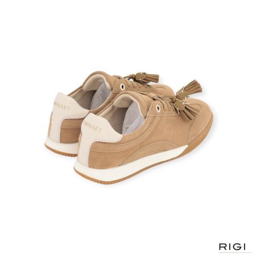 Twinset sneaker 26TCP090 in zand suède voor dames. 