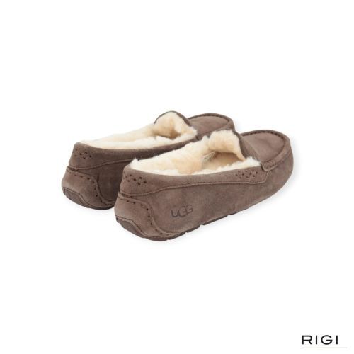 Ugg Ansley pantoffel voor dames in espresso, lichtbruin suède. Ugg Ansley pantoffel voor dames in espresso, lichtbruin suède.