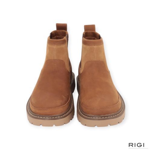 Ugg Birch Chelsea enkellaars in CHE chestnut cognac nubuck voor heren. 