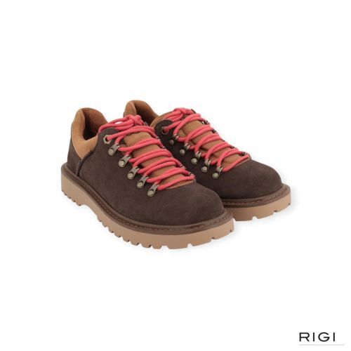Ugg Birch Hiker veterschoen in DDC-dusted cocao, bruin suède voor heren. Ugg Birch Hiker veterschoen in DDC-dusted cocao, bruin suède voor heren.