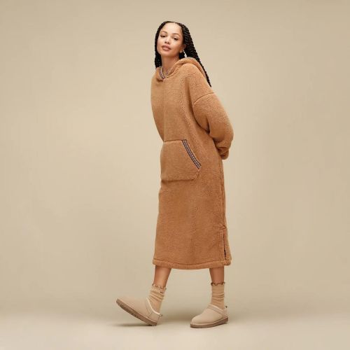 Ugg Classic Crew 3 Pack sokken van UGG voor dames in wit en beige. 