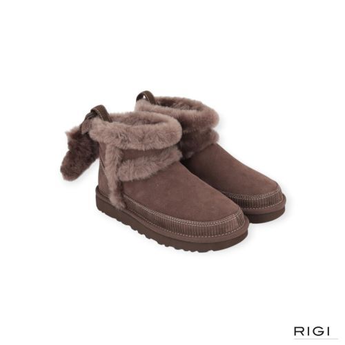 Ugg classic mini heritage voor dames in bruin suède met wol.