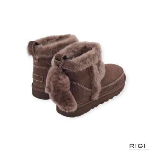 Ugg classic mini heritage voor dames in bruin suède met wol.