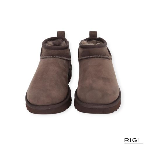 Ugg classic ultra mini enkellaars in bruin DDCC ‘Dusted Cocoa’ voor dames. 