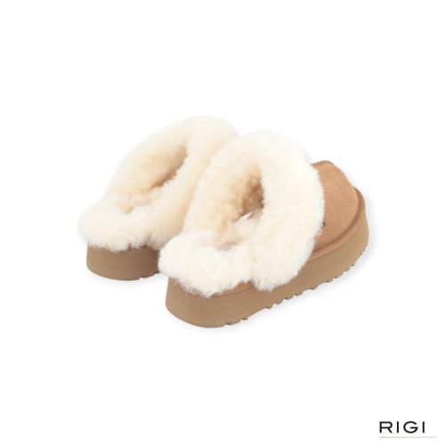 Ugg Disquette 1122550 dames pantoffel in chestnut (cognac) suede. Ugg Disquette 1122550 dames pantoffel in chestnut (cognac) suede.