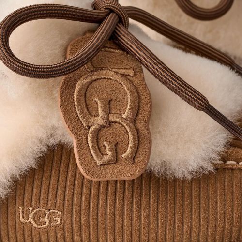 Ugg Disquette Heritage pantoffel voor dames in chestnut, cognac suède. 