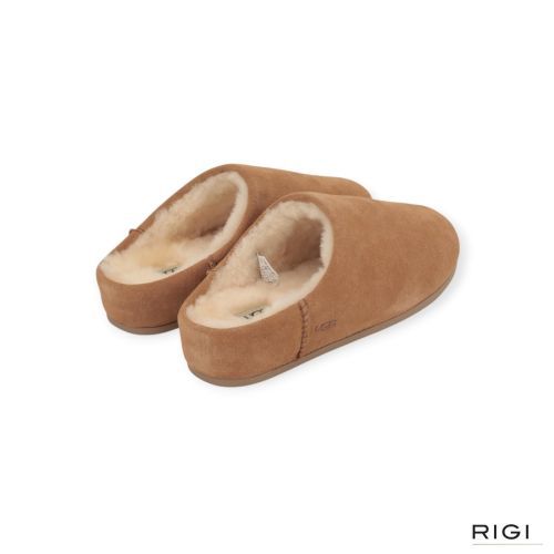 Ugg Elea slip-on pantoffel in cognac ‘chestnut’ suède voor dames. Ugg Elea slip-on pantoffel in cognac ‘chestnut’ suède voor dames.