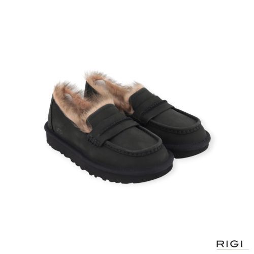 Ugg Ellis Nubuck Loafer, mocassin in zwart, BLK nubuck voor dames. Ugg Ellis Nubuck Loafer, mocassin in zwart, BLK nubuck voor dames.